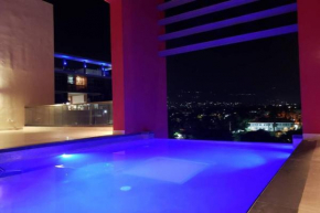 2B/R Parkhurst Paradise with Infinity Edge Rooftop Pool